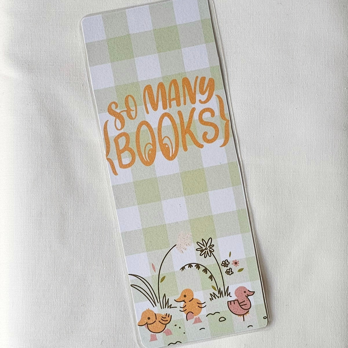 Laminated bookmark - gingham so many books