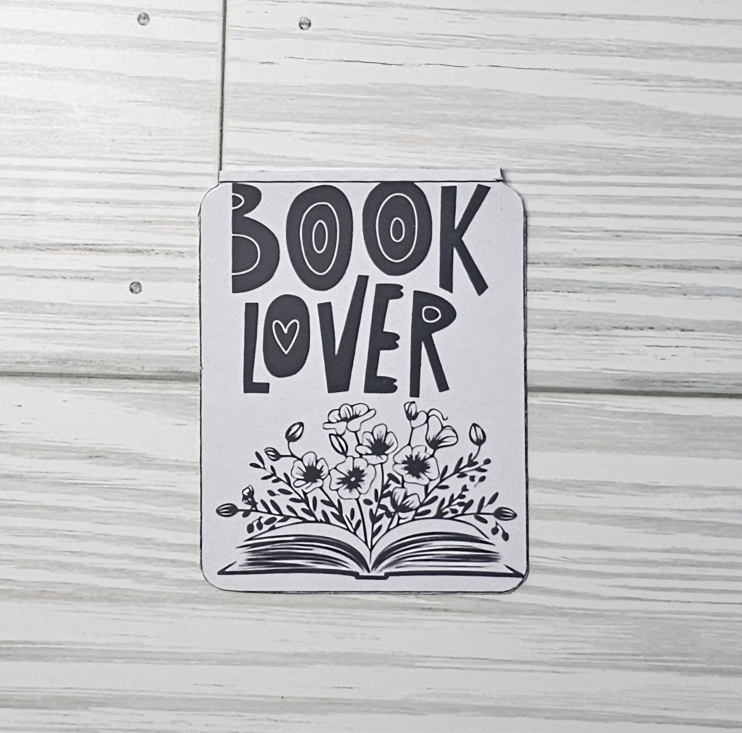 Magnetic bookmark - book lover